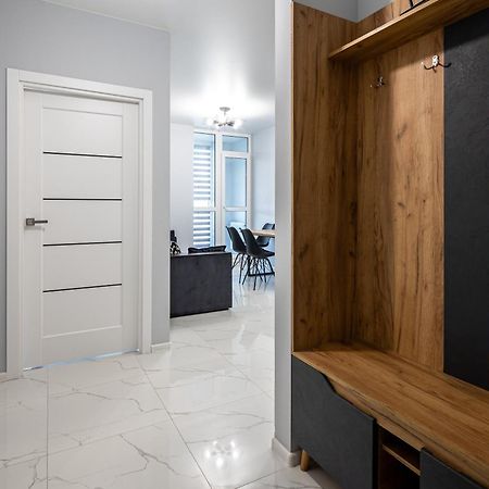 Avalon Time Apartment Lviv Eksteriør billede