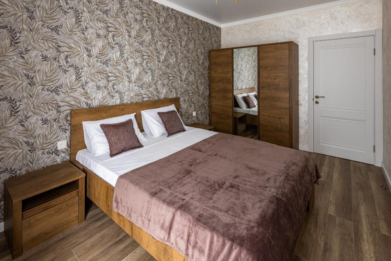 Avalon Time Apartment Lviv Eksteriør billede