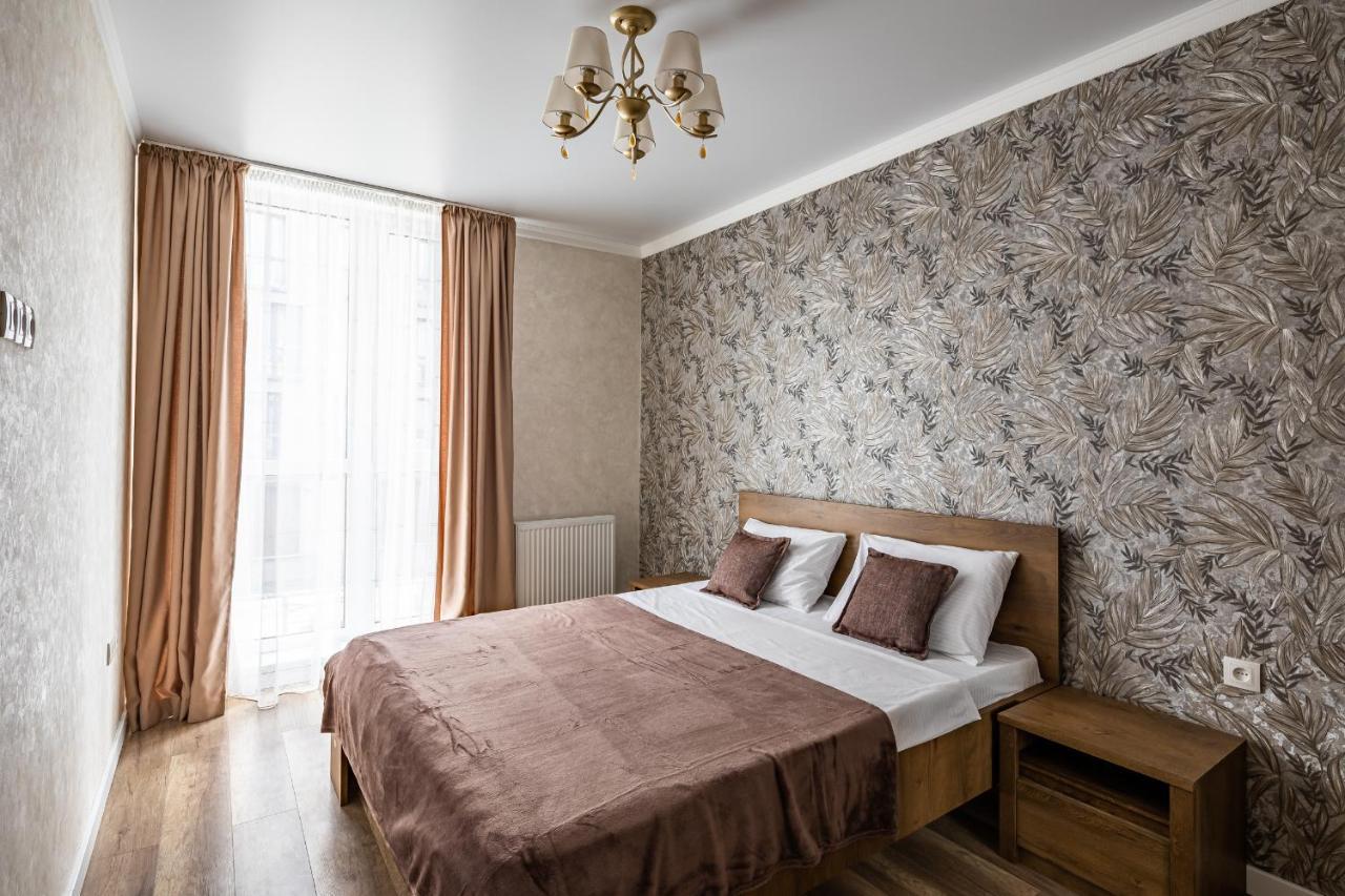 Avalon Time Apartment Lviv Eksteriør billede