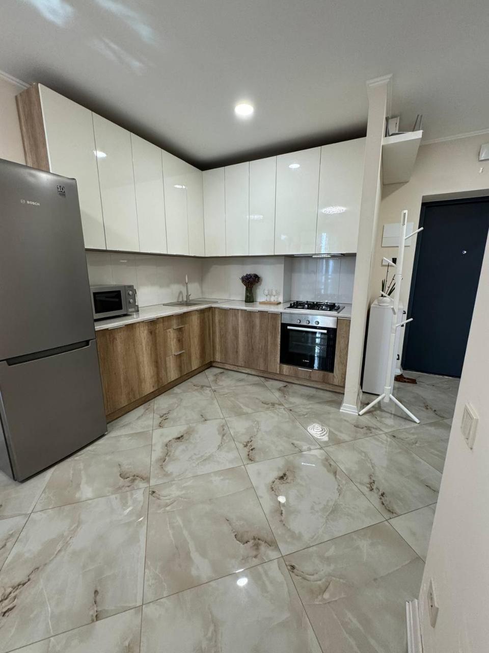 Avalon Time Apartment Lviv Eksteriør billede