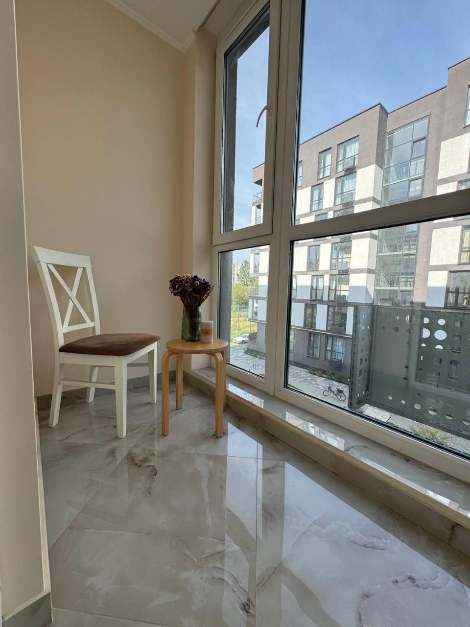 Avalon Time Apartment Lviv Eksteriør billede