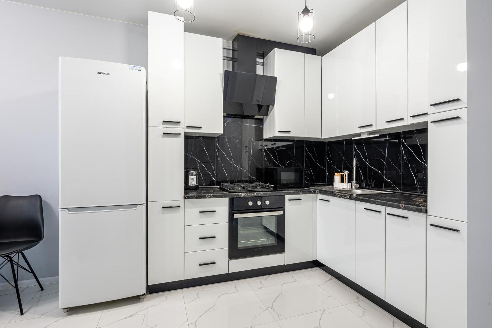 Avalon Time Apartment Lviv Eksteriør billede