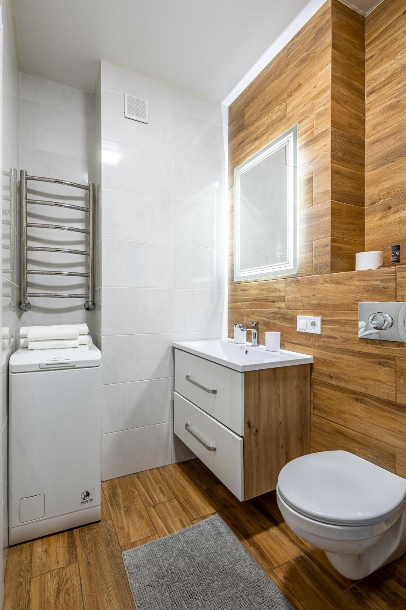 Avalon Time Apartment Lviv Eksteriør billede